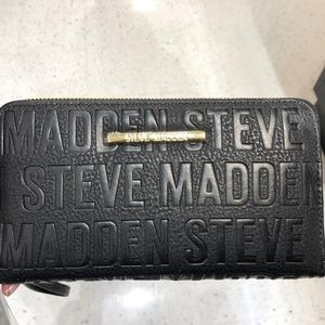 Black Steve Madden zip Around Logo Wallet
